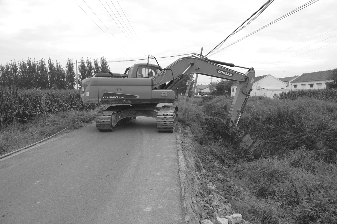 256A2074修路.jpg