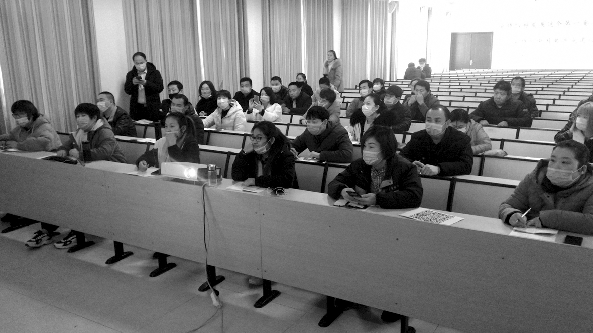 撸起袖子加油学！惠民县国家电子商务进农村综合示范县桑落墅镇电商培训开课 (1).jpg