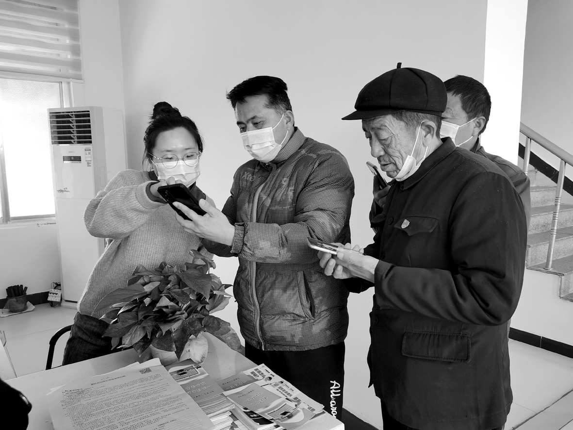 桑落墅镇组织开展“政府开放日”活动，架起政民互动“连心桥” (4).jpg