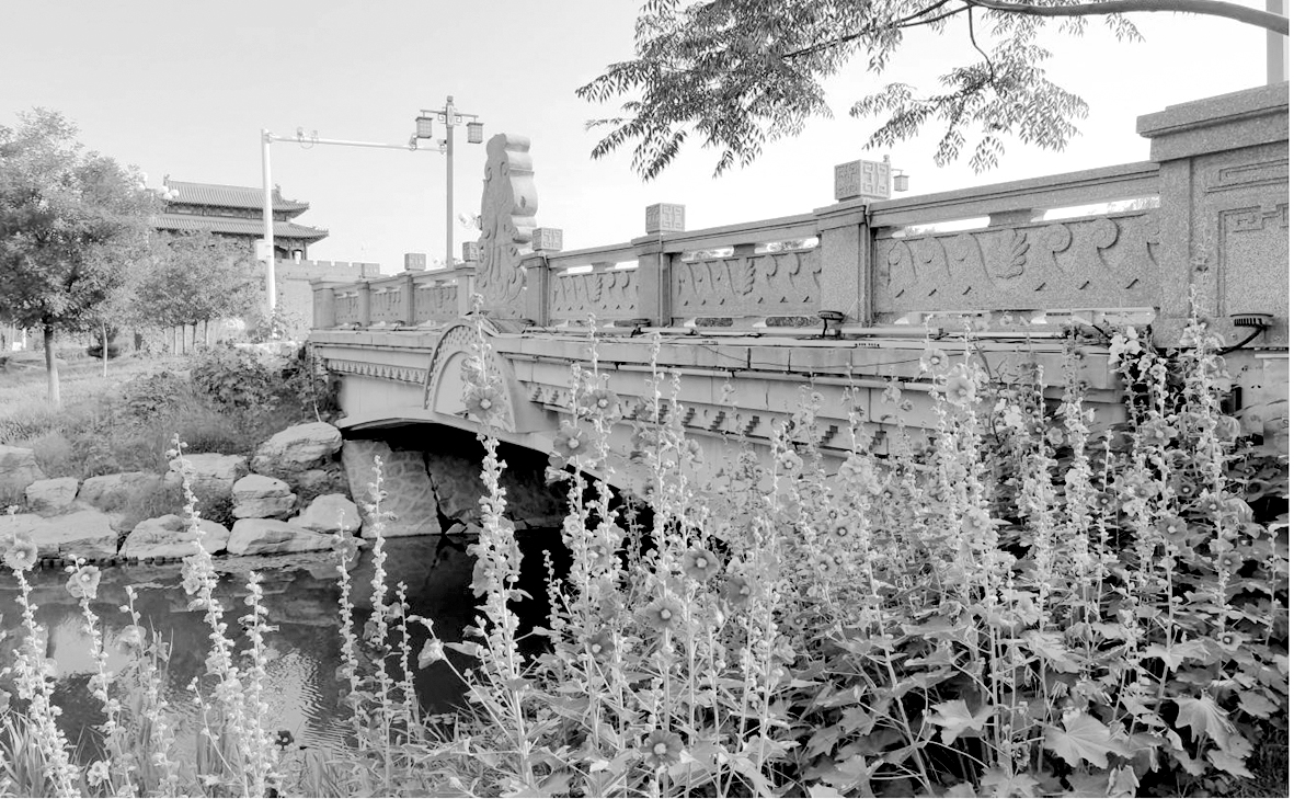 桥梁1（靖安门以北）.jpg
